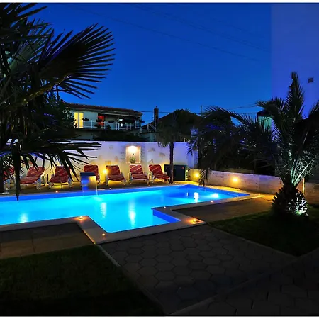 Apartamento Spa & Heated Pool 3 Sukošan