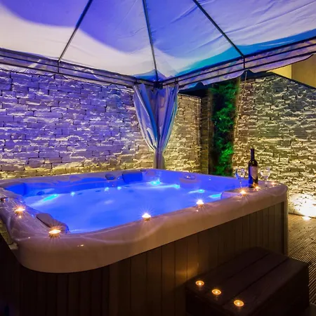Apartamento Spa & Heated Pool 3 Sukošan